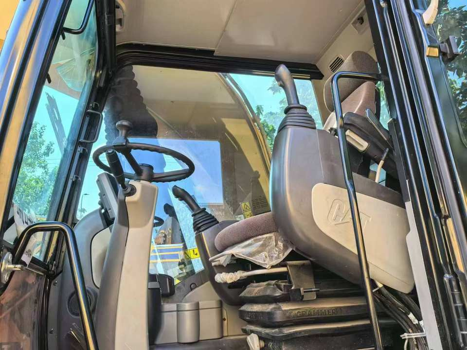 Beautiful High Quality Second-Hand CAT M315D2 Wheel Excavator Used Digger Machinery Engine After-sales Warranty Service - Ekskavator me goma: foto 5 Beautiful High Quality Second-Hand CAT M315D2 Wheel Excavator Used Digger Machinery Engine After-sales Warranty Service - Ekskavator me goma: foto 5