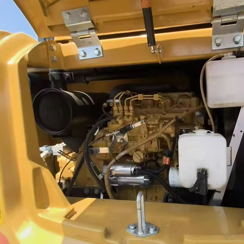 CAT 308 E 2 - Miniekskavator: foto 1 CAT 308 E 2 - Miniekskavator: foto 1