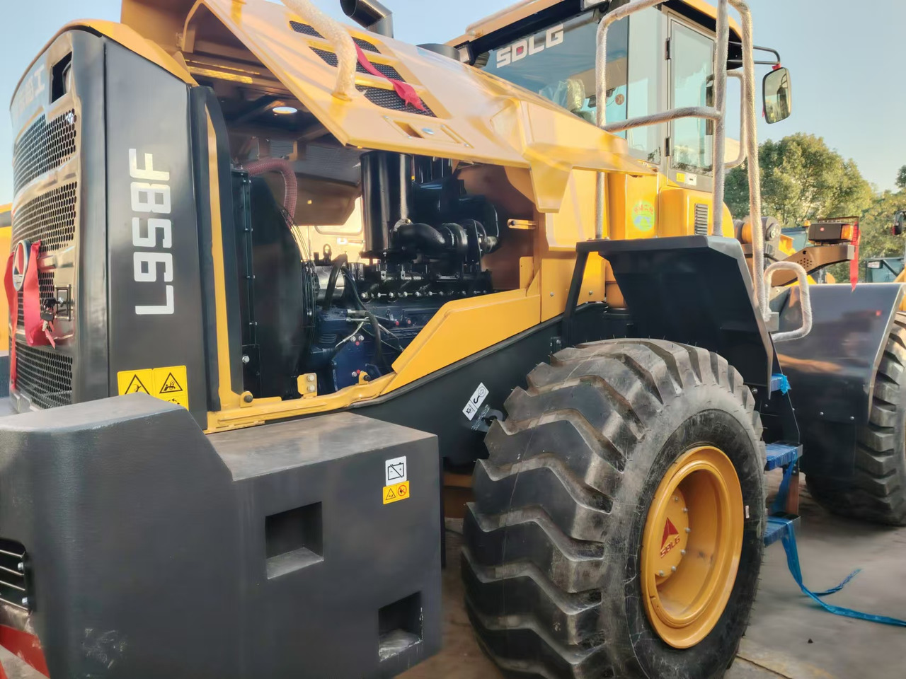 CATERPILLAR LG958F - Fadrom me goma: foto 4 CATERPILLAR LG958F - Fadrom me goma: foto 4