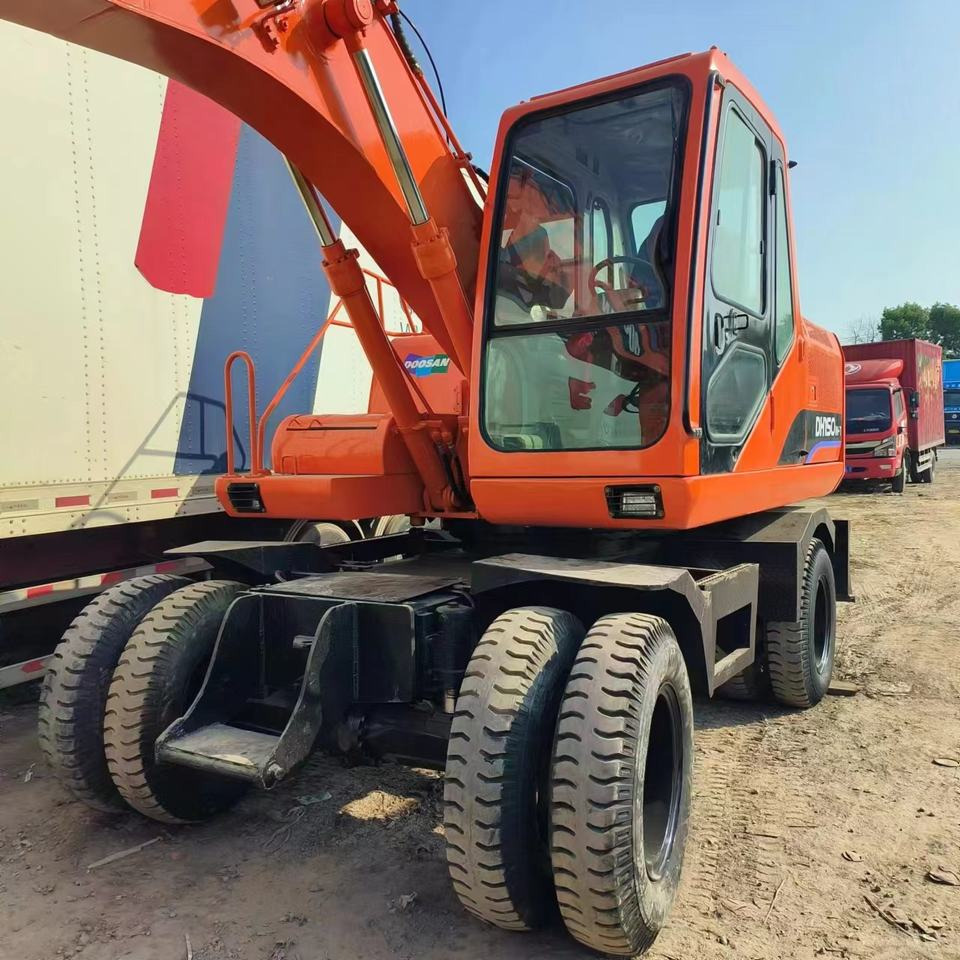 Doosan DH 150 LC-7 - Ekskavator me goma: foto 4 Doosan DH 150 LC-7 - Ekskavator me goma: foto 4