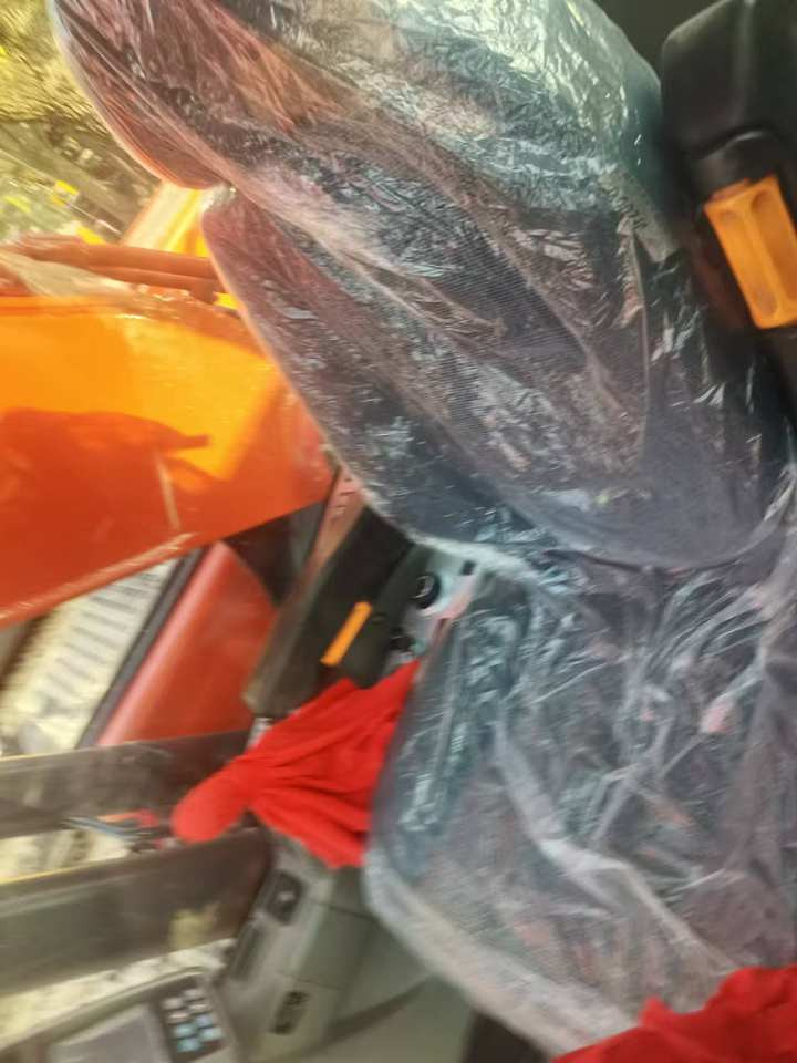 Doosan DX 225 - Ekskavator me zinxhirë: foto 5 Doosan DX 225 - Ekskavator me zinxhirë: foto 5