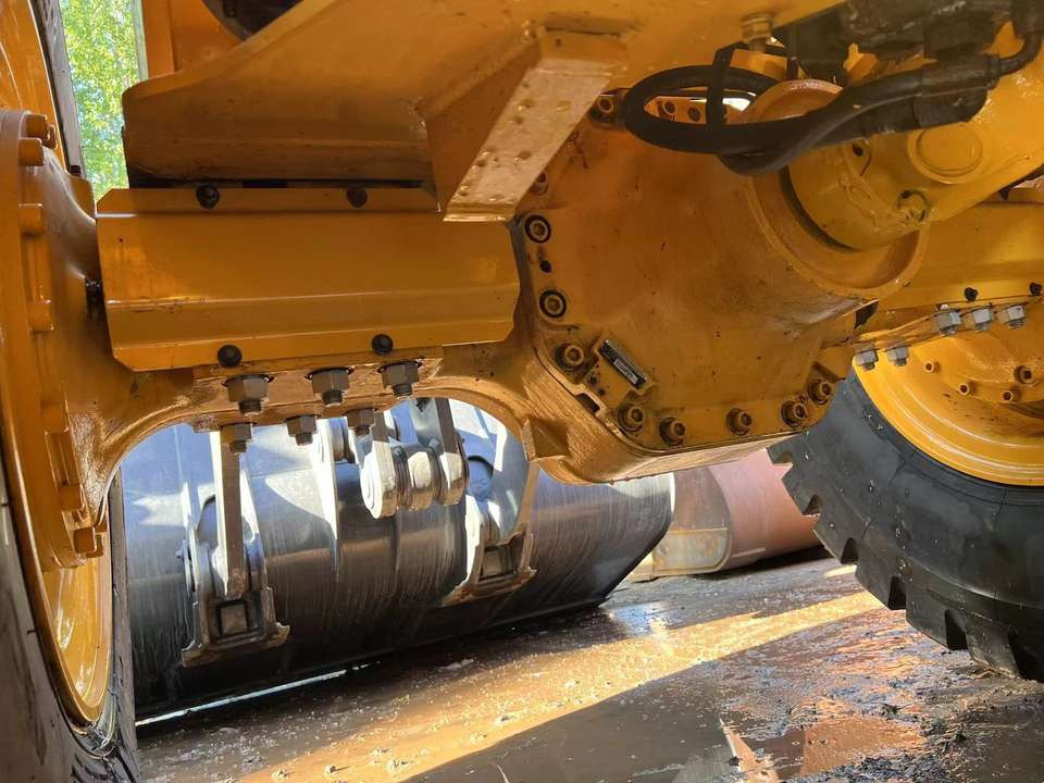 Fadrom me goma Good Condition Used L120Gz Wheel Loader VOLVO Used VOLVO L120G Loader Used Wheel Loader for Sale: foto 6 Fadrom me goma Good Condition Used L120Gz Wheel Loader VOLVO Used VOLVO L120G Loader Used Wheel Loader for Sale: foto 6