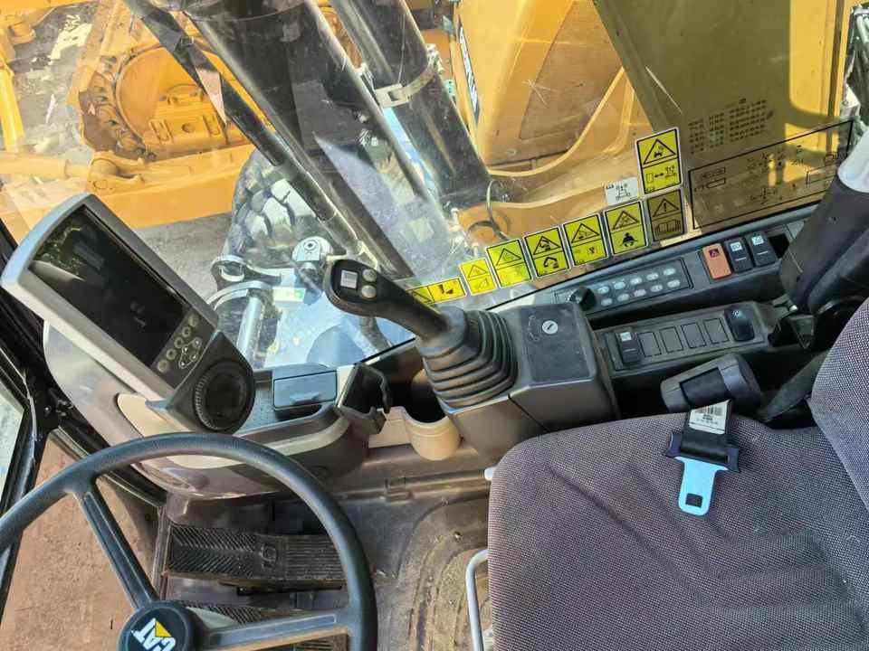 Used Caterpillar M315D2 Mini Wheel Excavator With Core Components for Diggers and Excavators - Ekskavator me goma: foto 4 Used Caterpillar M315D2 Mini Wheel Excavator With Core Components for Diggers and Excavators - Ekskavator me goma: foto 4