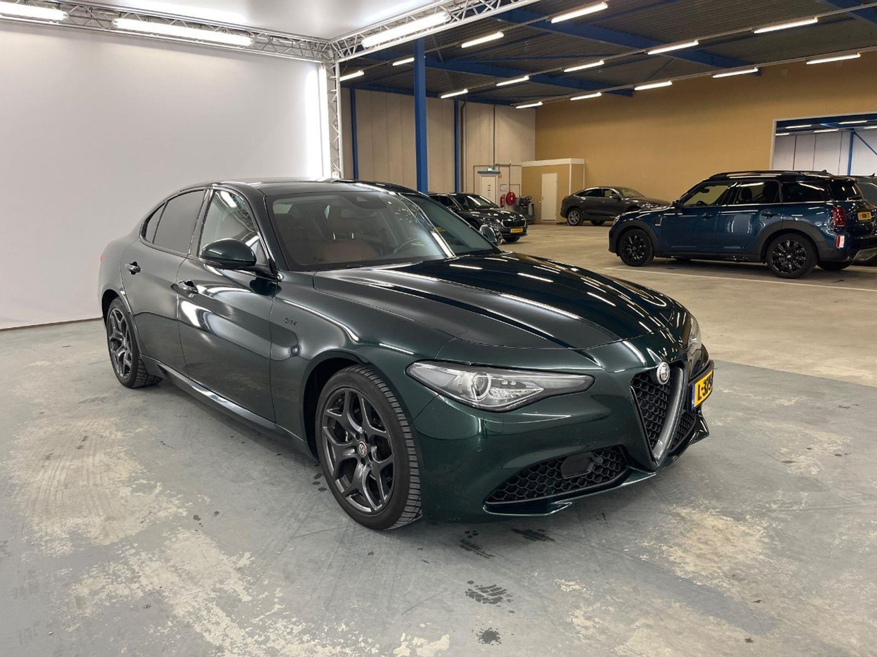 Alfa Romeo Giulia 2.0T Sprint | 2021 | 201.659 km | Automaat | L375XZ | NAP: Logisch - Sedan: foto 2 Alfa Romeo Giulia 2.0T Sprint | 2021 | 201.659 km | Automaat | L375XZ | NAP: Logisch - Sedan: foto 2