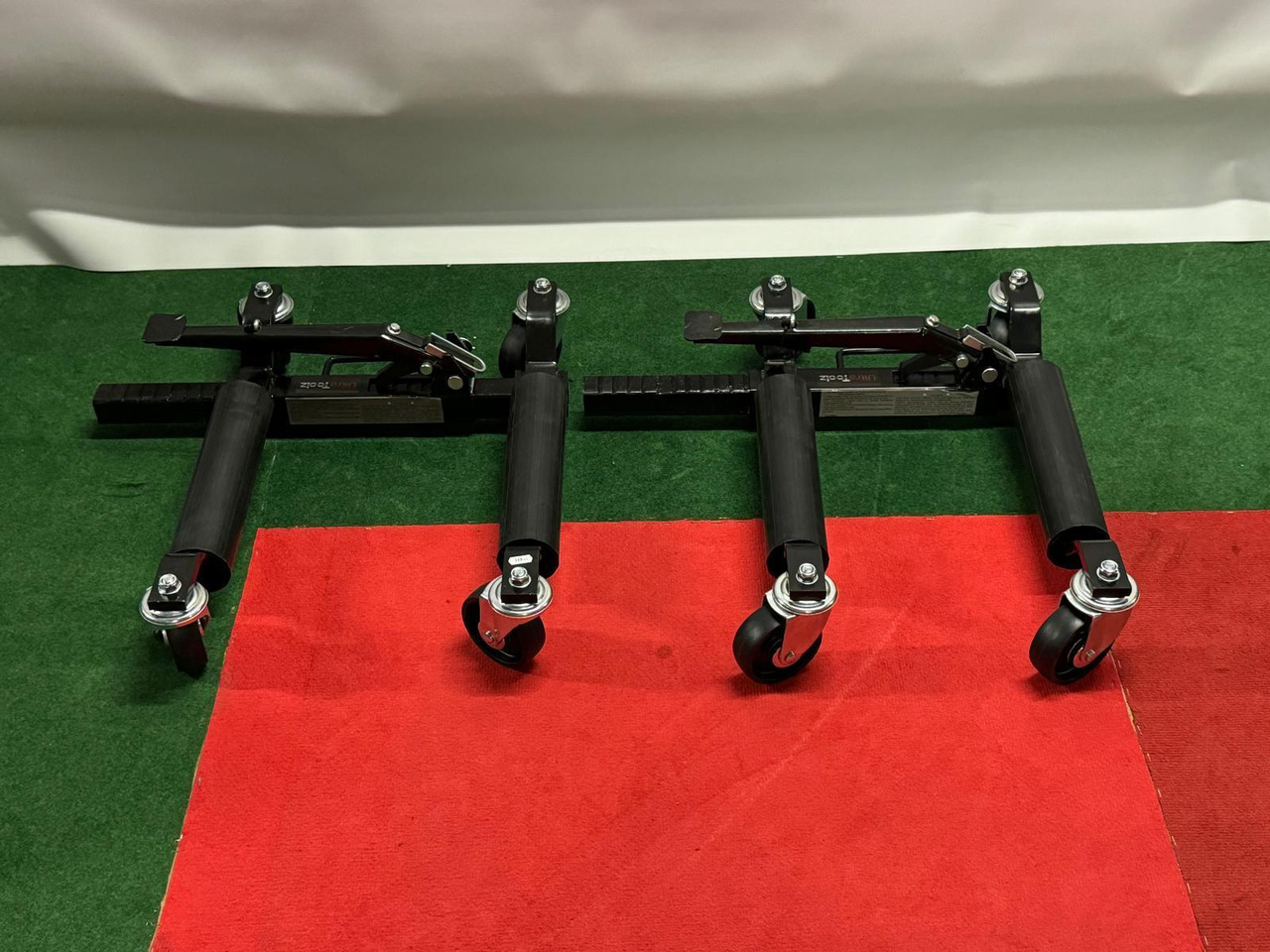 Automoverset UltraToolz, X - Pajisjet e ofiçinës: foto 1 Automoverset UltraToolz, X - Pajisjet e ofiçinës: foto 1