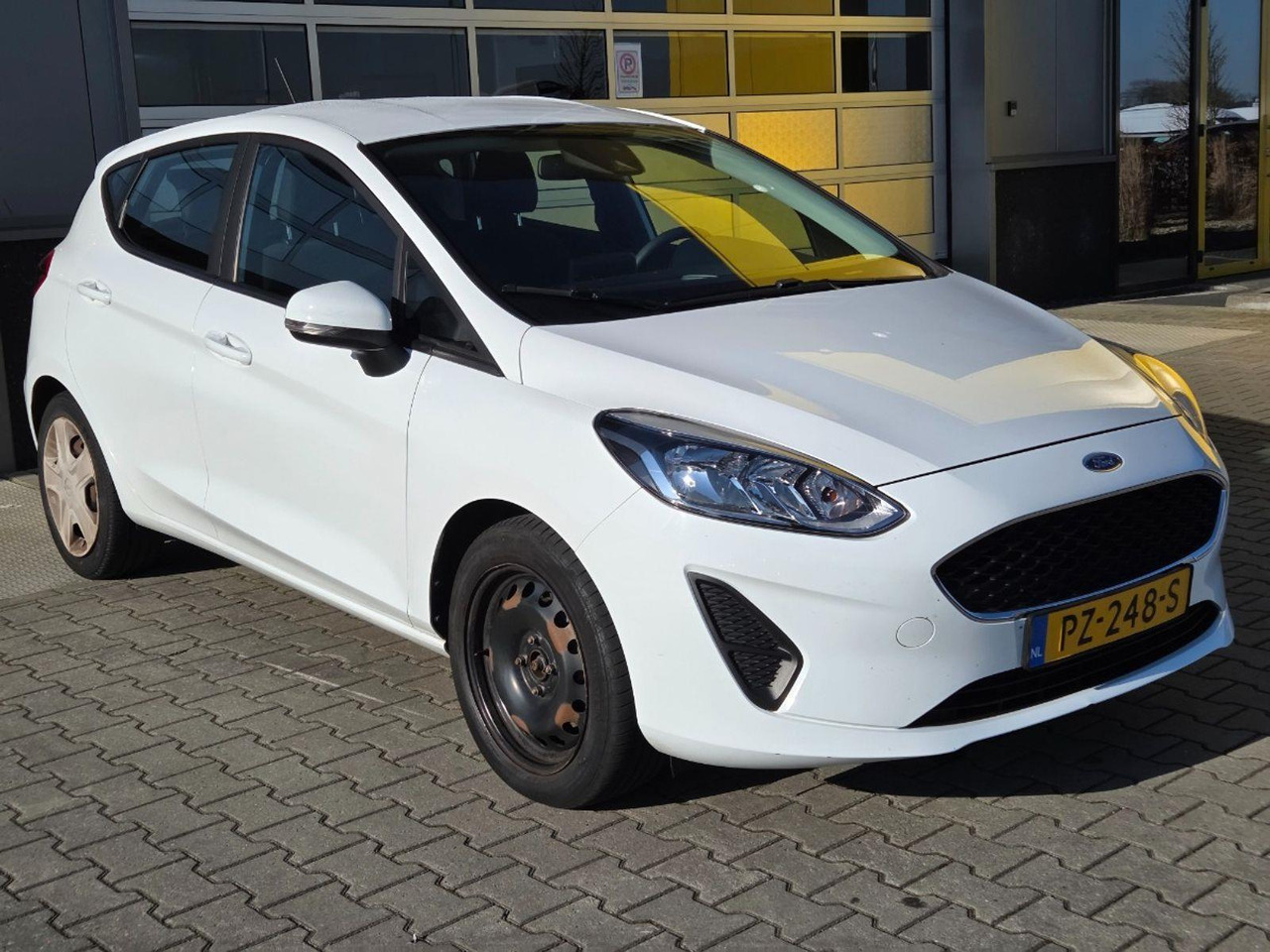 Ford Fiesta 1.1 Trend | 2017 | 145.164 km | PZ248S | NAP: Logisch - Hatchback: foto 2 Ford Fiesta 1.1 Trend | 2017 | 145.164 km | PZ248S | NAP: Logisch - Hatchback: foto 2