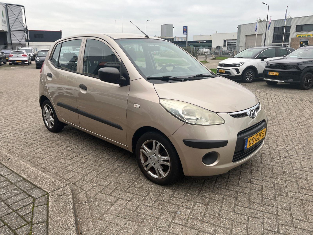 Hyundai i10 1.1 Active Cool | 2008 | 233.527 km | 00GZF3 | NAP: Logisch - Hatchback: foto 2 Hyundai i10 1.1 Active Cool | 2008 | 233.527 km | 00GZF3 | NAP: Logisch - Hatchback: foto 2