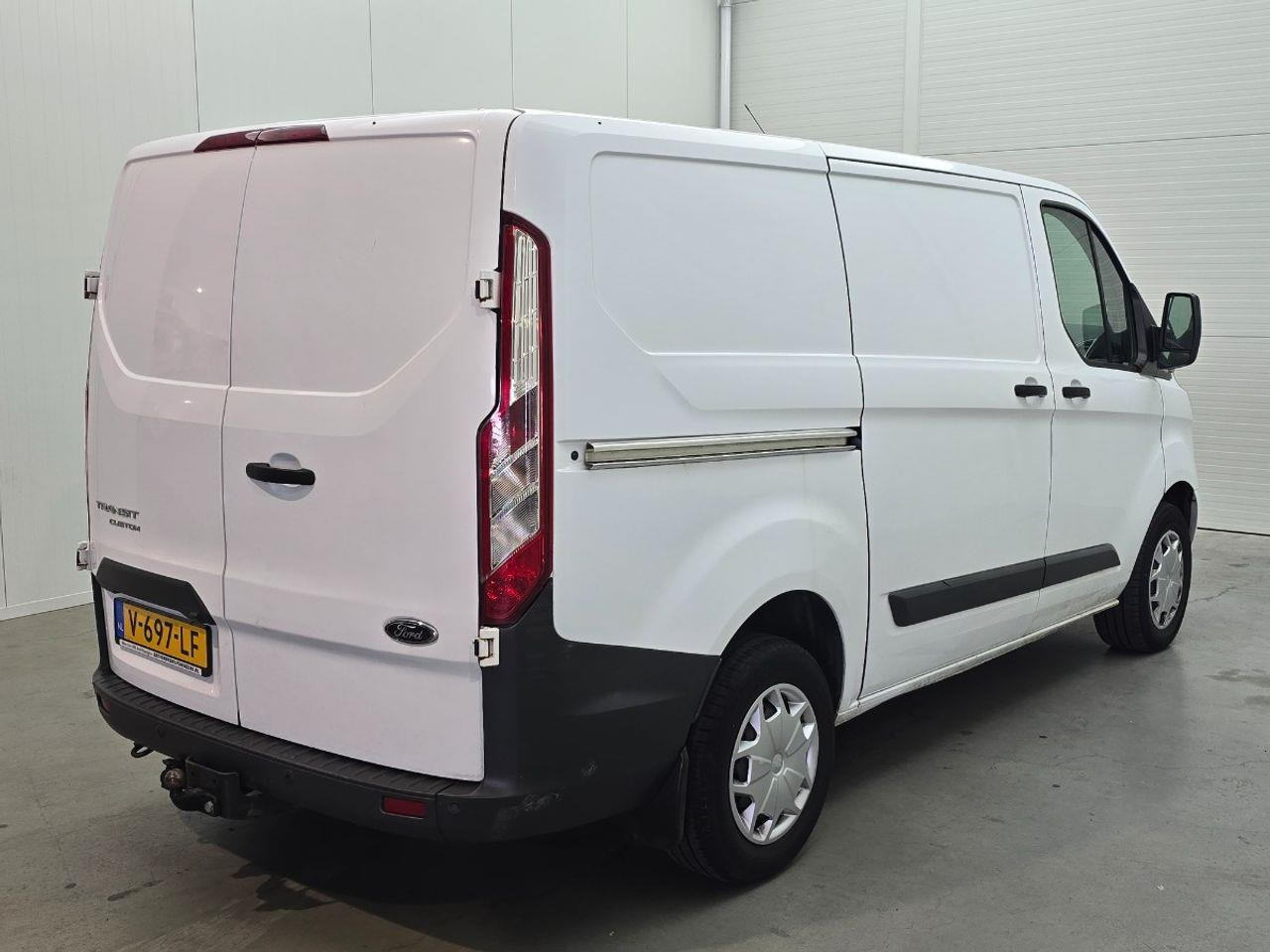 Ford Transit Custom 270 2.0 TDCI L1H1 Trend | 2018 | 184.142 km | V697LF | NAP: Logisch - Makineritë e tjera: foto 4 Ford Transit Custom 270 2.0 TDCI L1H1 Trend | 2018 | 184.142 km | V697LF | NAP: Logisch - Makineritë e tjera: foto 4