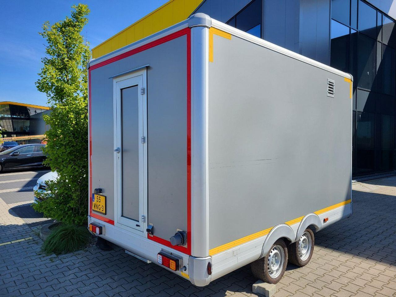 Mobilchef 2MC99 Verkoopwagen met inrichting | 2024 | 55WNG3 - Makineritë e tjera: foto 3 Mobilchef 2MC99 Verkoopwagen met inrichting | 2024 | 55WNG3 - Makineritë e tjera: foto 3