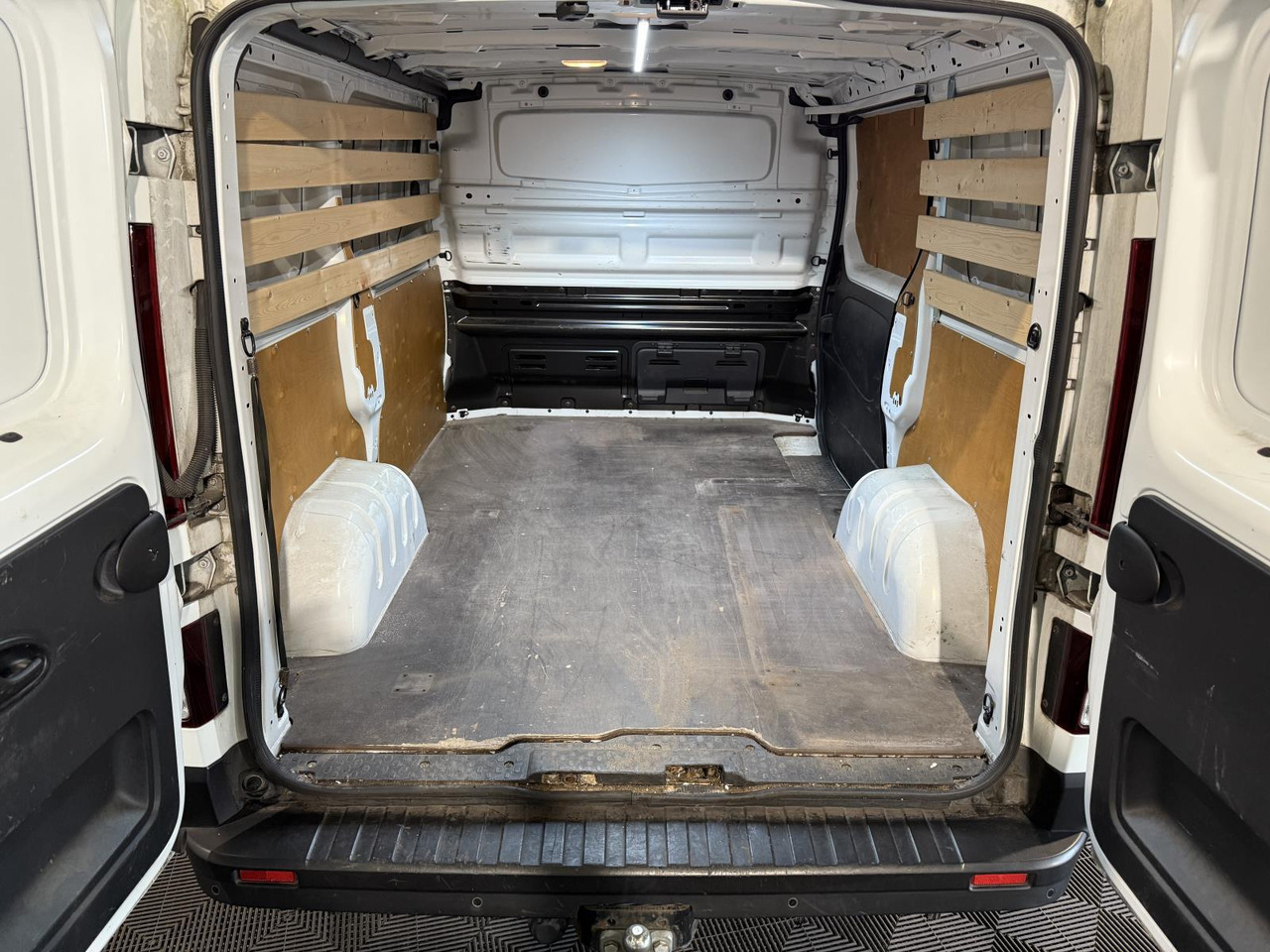 Renault Trafic 1.6 dCi T27 L1 H1 Comfort V-280-NR - Makineritë e tjera: foto 5 Renault Trafic 1.6 dCi T27 L1 H1 Comfort V-280-NR - Makineritë e tjera: foto 5