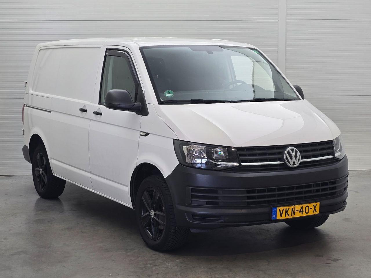 Volkswagen Transporter 2.0 TDI L1H1 Highline | 2017 | 244.046 km | VKN40X | NAP: Geen oordeel - Makineritë e tjera: foto 2 Volkswagen Transporter 2.0 TDI L1H1 Highline | 2017 | 244.046 km | VKN40X | NAP: Geen oordeel - Makineritë e tjera: foto 2