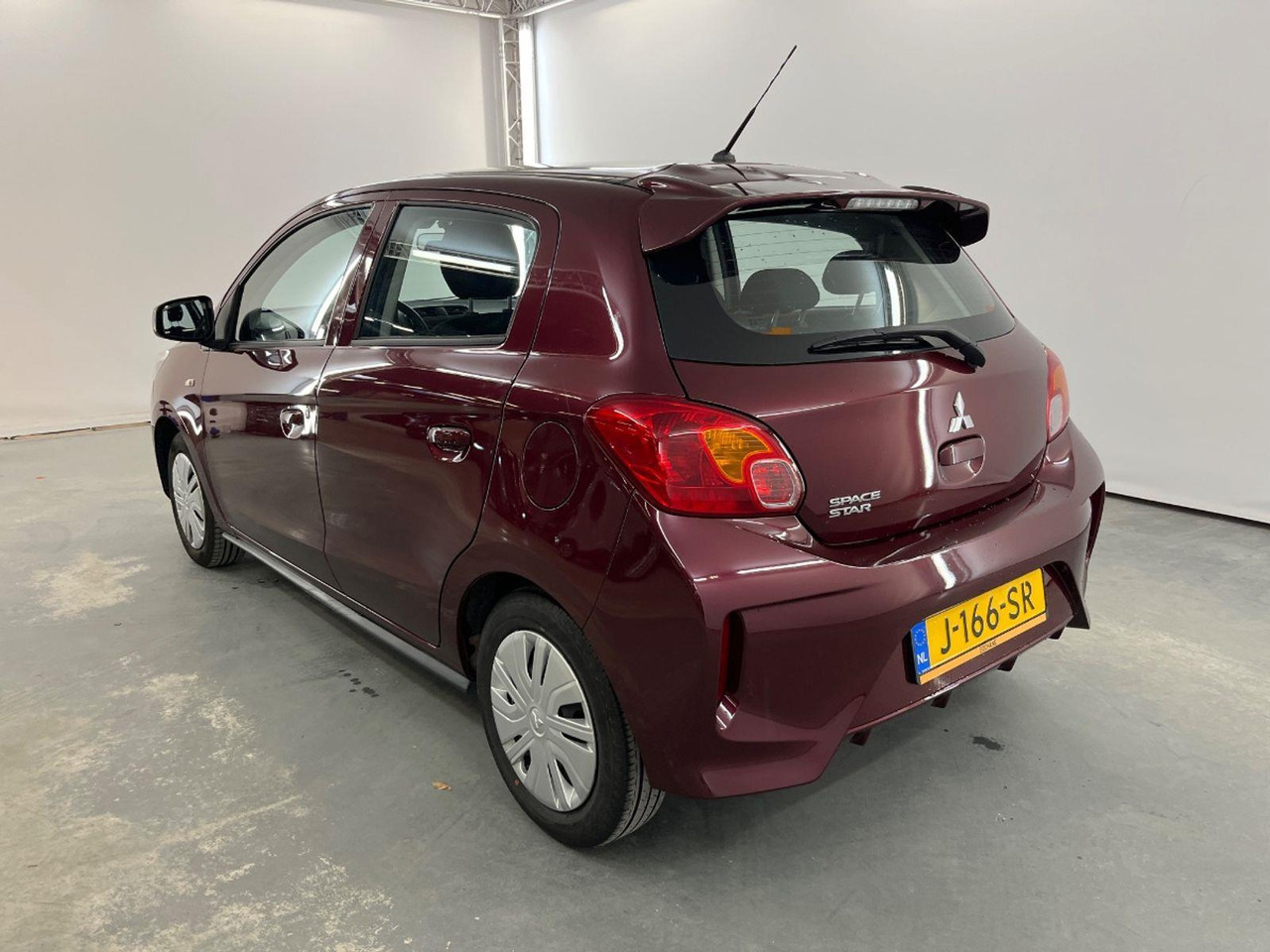 Mitsubishi Space Star 1.0 Cool+ | 2020 | 58.994 km | J166SR | NAP: Logisch - Hatchback: foto 3 Mitsubishi Space Star 1.0 Cool+ | 2020 | 58.994 km | J166SR | NAP: Logisch - Hatchback: foto 3