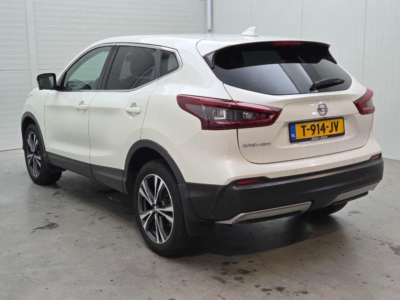 Nissan Qashqai 1.3 DIG - T Acenta | 2020 | 136.596 km | Automaat | T914JV | NAP: Geen oordeel - SUV: foto 3 Nissan Qashqai 1.3 DIG - T Acenta | 2020 | 136.596 km | Automaat | T914JV | NAP: Geen oordeel - SUV: foto 3