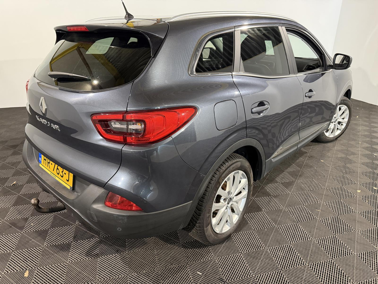 Renault | Kadjar | 1.2 TCe Intens | 2015 | 187.621 km | HR763J | Logisch - SUV: foto 4 Renault | Kadjar | 1.2 TCe Intens | 2015 | 187.621 km | HR763J | Logisch - SUV: foto 4