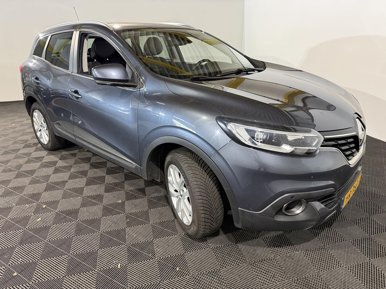Renault | Kadjar | 1.2 TCe Intens | 2015 | 187.621 km | HR763J | Logisch - SUV: foto 5 Renault | Kadjar | 1.2 TCe Intens | 2015 | 187.621 km | HR763J | Logisch - SUV: foto 5