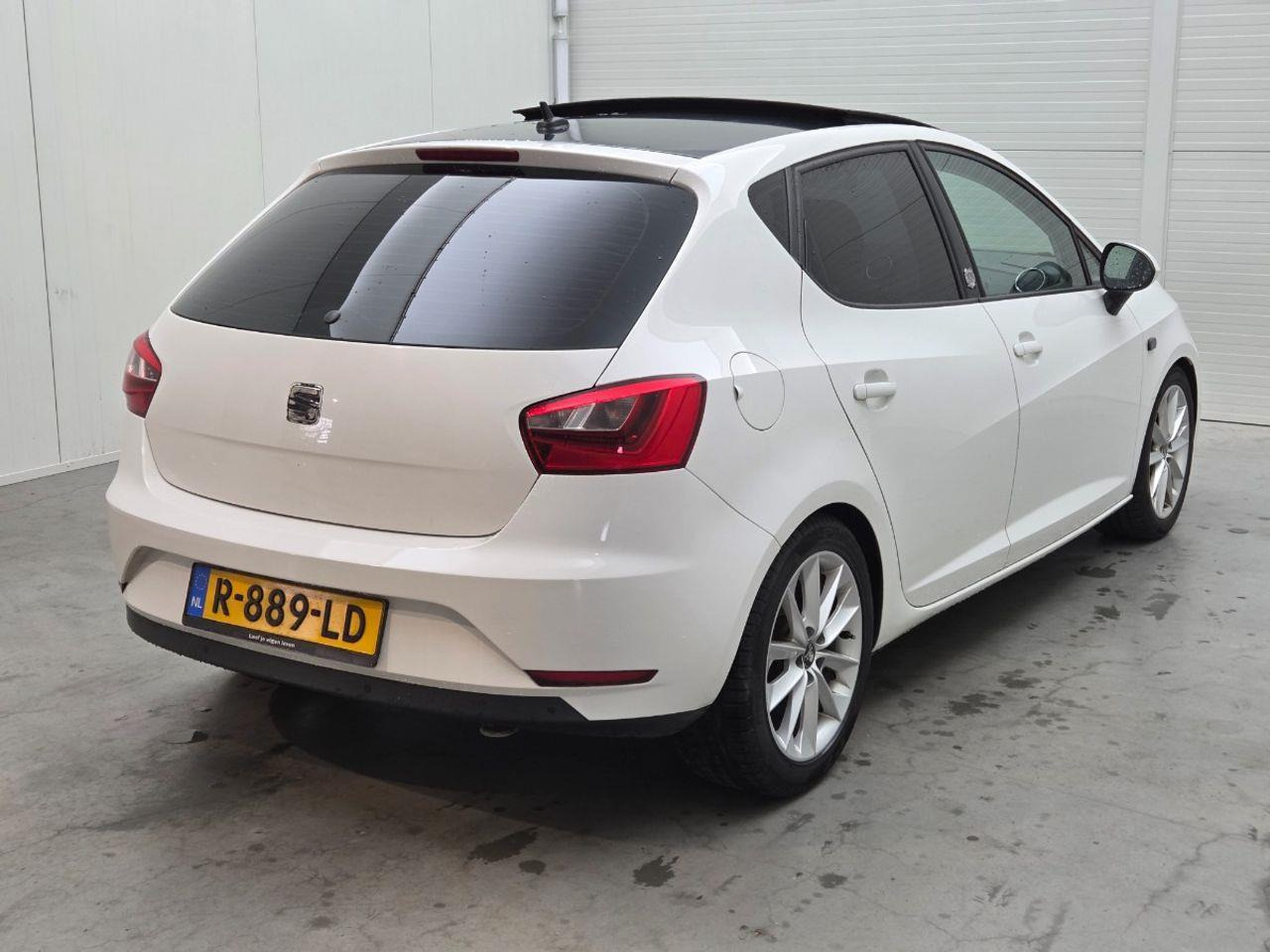 SEAT Ibiza 1.0 EcoTSI FR Connect | 2017 | 165.376 km | R889LD | NAP: Geen oordeel - Hatchback: foto 4 SEAT Ibiza 1.0 EcoTSI FR Connect | 2017 | 165.376 km | R889LD | NAP: Geen oordeel - Hatchback: foto 4