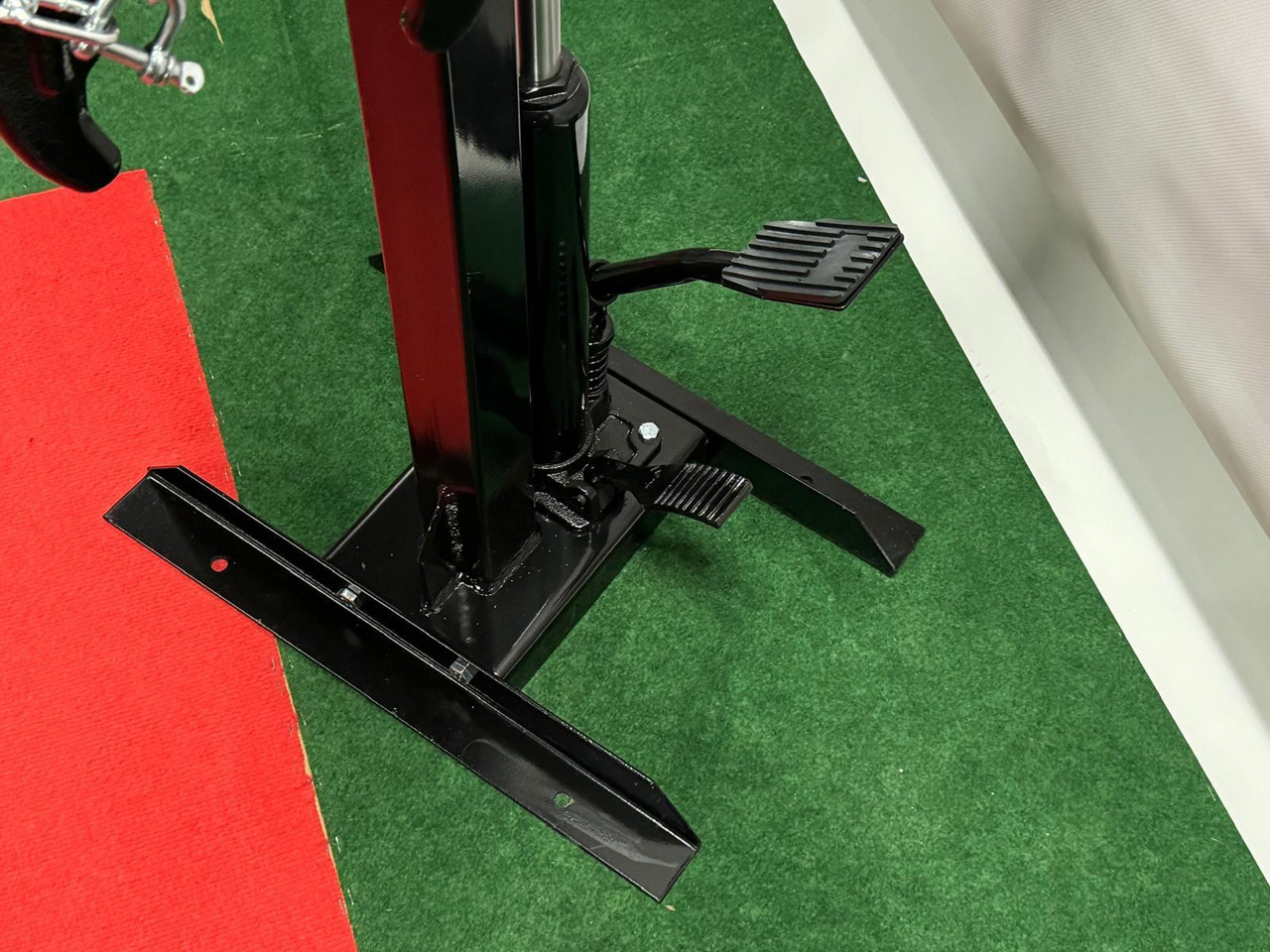 Veercompresor UltraToolz, 2200 LB - Pajisjet e ofiçinës: foto 4 Veercompresor UltraToolz, 2200 LB - Pajisjet e ofiçinës: foto 4
