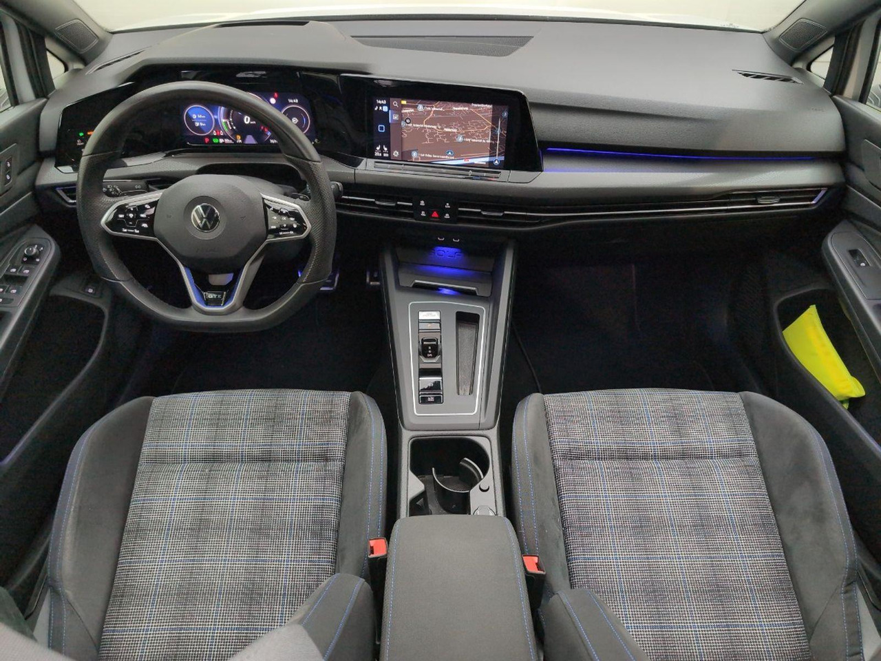 Volkswagen Golf 1.4 eHybrid GTE | 2022 | 76.195 km | Automaat | Z202RF | NAP: Geen oordeel - Hatchback: foto 5 Volkswagen Golf 1.4 eHybrid GTE | 2022 | 76.195 km | Automaat | Z202RF | NAP: Geen oordeel - Hatchback: foto 5