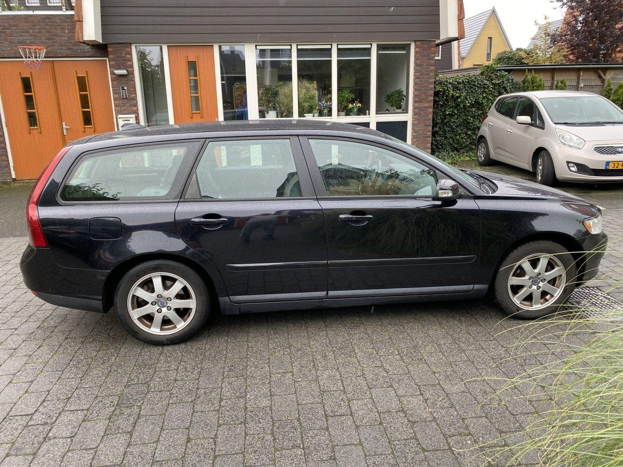 Volvo | V50 | 1.6D DRIVe Kinetic | 2009 | 339.132 km | 49HXP7 | Geen oordeel - Veturë: foto 5 Volvo | V50 | 1.6D DRIVe Kinetic | 2009 | 339.132 km | 49HXP7 | Geen oordeel - Veturë: foto 5