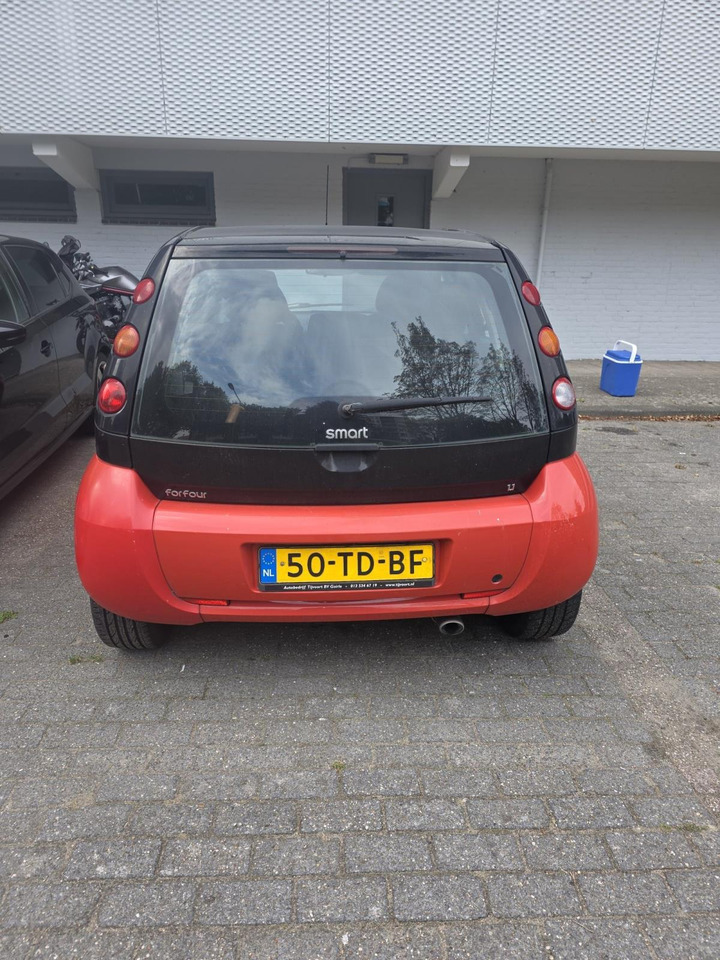 Smart | forfour | 1.1 pulse | 2006 | 234.985 km | 50TDBF | Logisch - Hatchback: foto 3 Smart | forfour | 1.1 pulse | 2006 | 234.985 km | 50TDBF | Logisch - Hatchback: foto 3