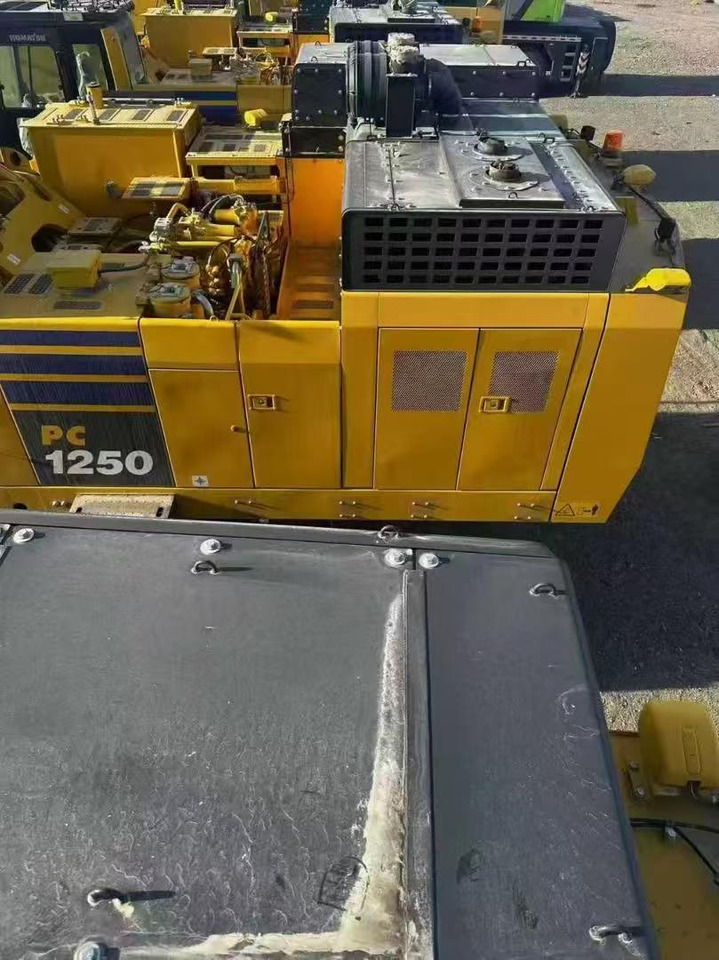 KOMATSU PC1250-11R - Ekskavator me zinxhirë: foto 4 KOMATSU PC1250-11R - Ekskavator me zinxhirë: foto 4