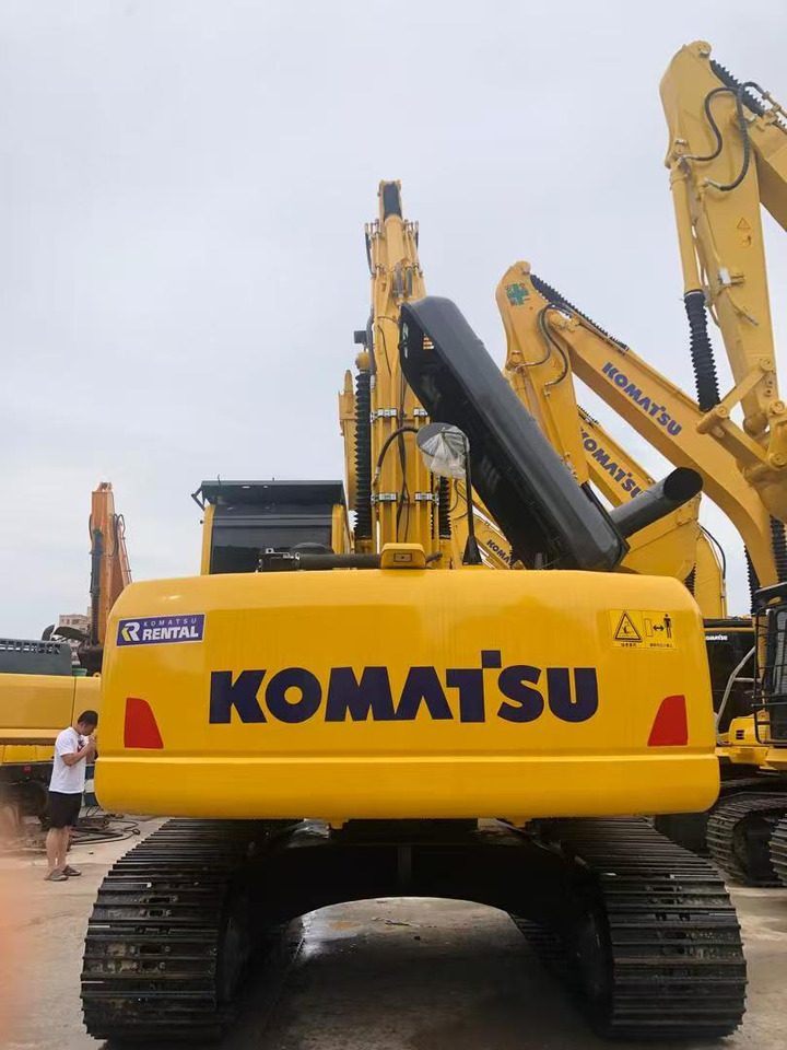 KOMATSU PC220 - Ekskavator: foto 5 KOMATSU PC220 - Ekskavator: foto 5