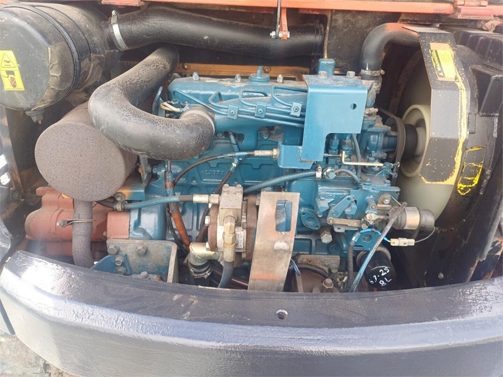 Miniekskavator Kubota Kx121-2 Kallistuvalla s40 liittimellä: foto 15