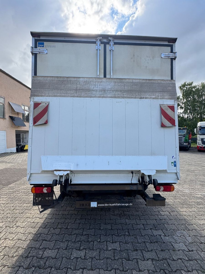 Renault MIDLUM 180/Thermo-King V-500/LBW - Furgon frigorifer: foto 4 Renault MIDLUM 180/Thermo-King V-500/LBW - Furgon frigorifer: foto 4