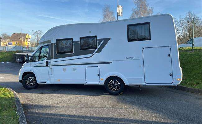 ADRIA Matrix Axess 650 SL - Kamper gjysmë i integruar: foto 3 ADRIA Matrix Axess 650 SL - Kamper gjysmë i integruar: foto 3