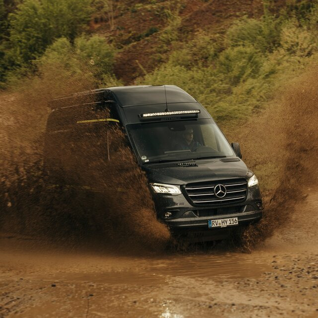 HYMER / ERIBA Grand Canyon Cross Over - Furgon kampingu: foto 3 HYMER / ERIBA Grand Canyon Cross Over - Furgon kampingu: foto 3