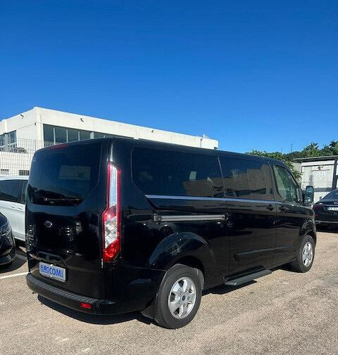 Ford Tourneo Custom Tourneo Custom 310 2.0 TDCi 17 - Veturë: foto 4 Ford Tourneo Custom Tourneo Custom 310 2.0 TDCi 17 - Veturë: foto 4