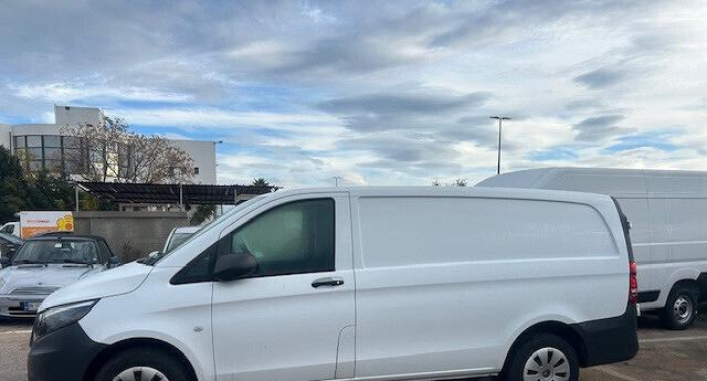 Mercedes Benz VITO FURGONE 110 LONG TRAZ. ANT. - Furgon: foto 2 Mercedes Benz VITO FURGONE 110 LONG TRAZ. ANT. - Furgon: foto 2