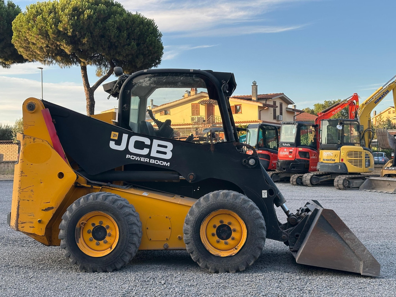 JCB 225 - Mini fadrom: foto 5 JCB 225 - Mini fadrom: foto 5