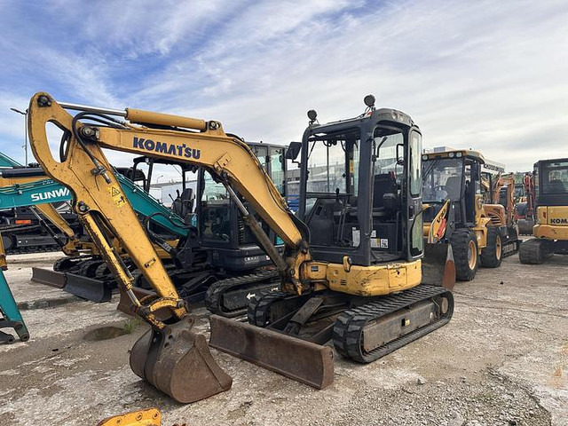 Komatsu PC30 - Miniekskavator: foto 1 Komatsu PC30 - Miniekskavator: foto 1