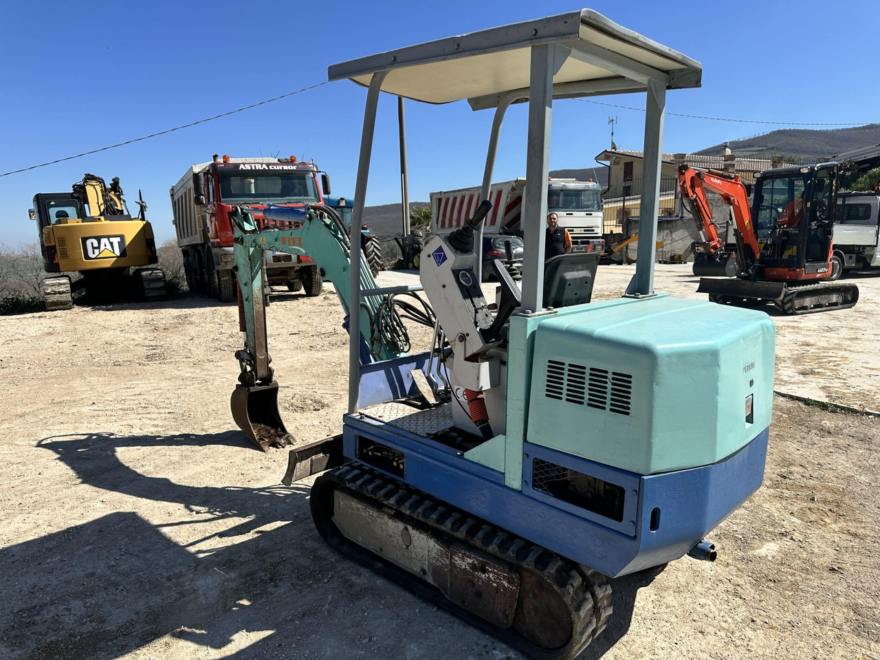 UTEX 1.3 - Miniekskavator: foto 3 UTEX 1.3 - Miniekskavator: foto 3