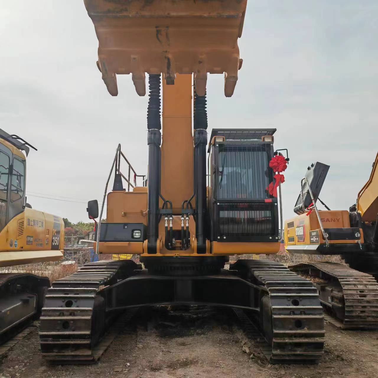Ekskavator me zinxhirë CATERPILLAR 349: foto 6
