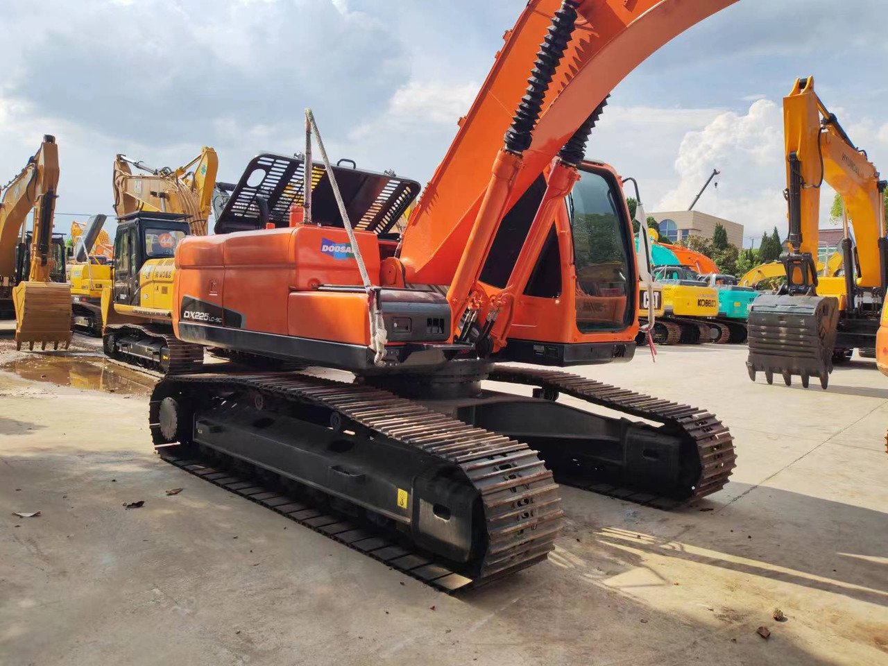 DOOSAN DX225 - Ekskavator me zinxhirë: foto 5 DOOSAN DX225 - Ekskavator me zinxhirë: foto 5