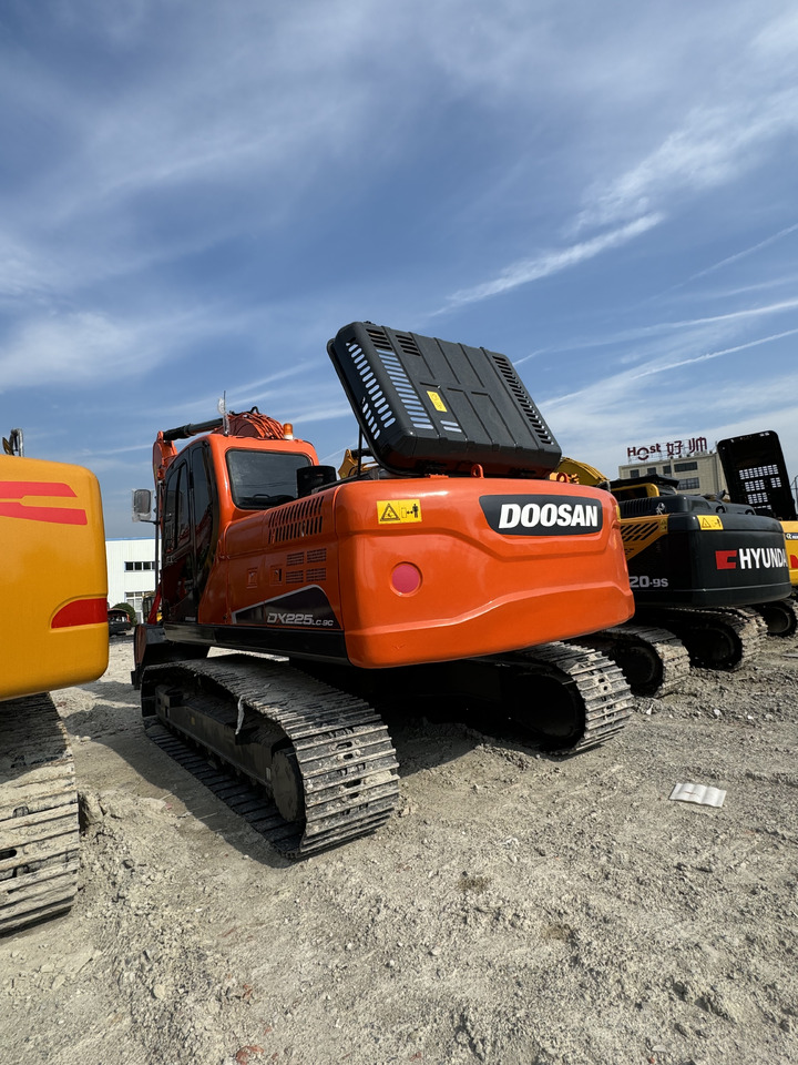 DOOSAN DX225 - Ekskavator me zinxhirë: foto 4 DOOSAN DX225 - Ekskavator me zinxhirë: foto 4