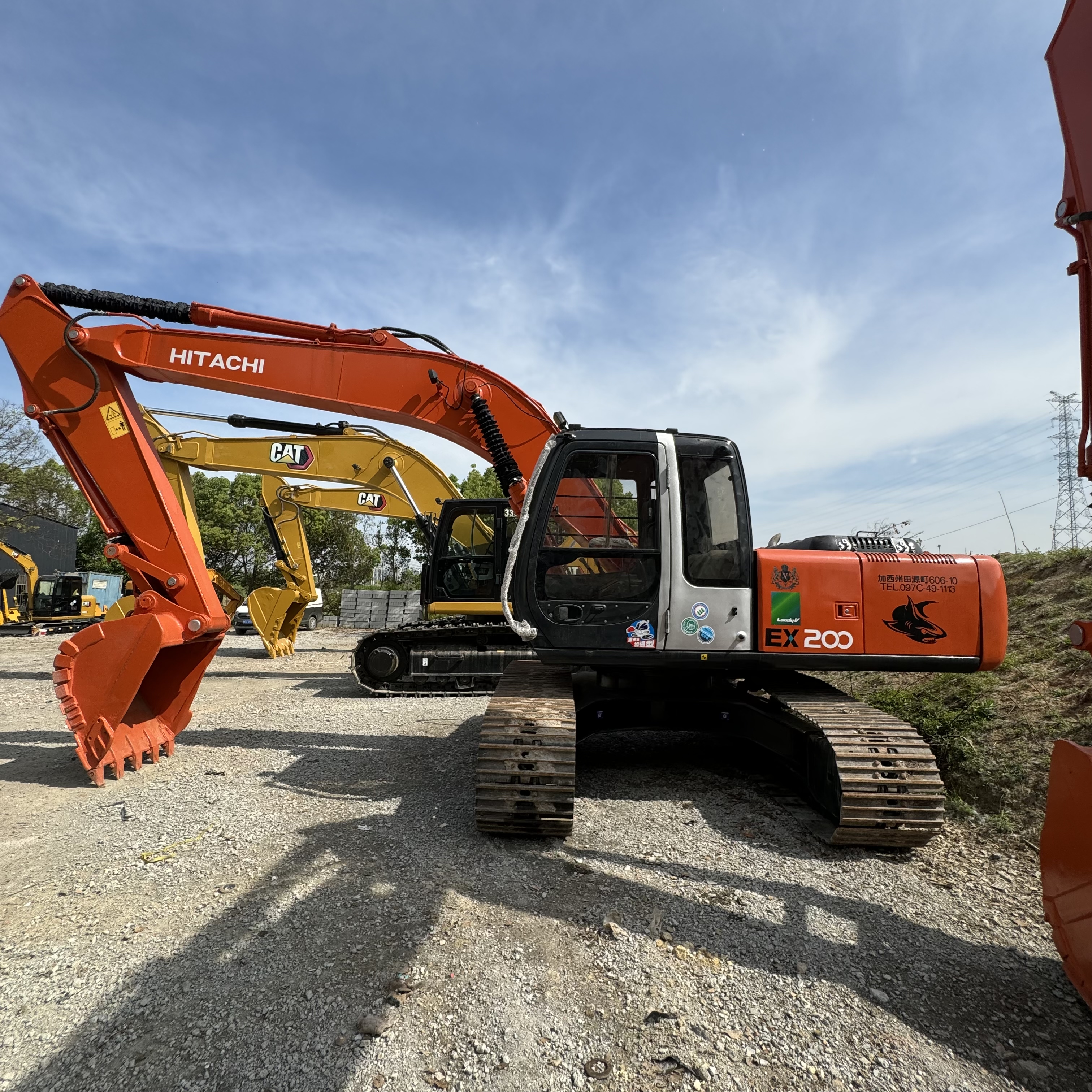 HITACHI ZX200 - Ekskavator me zinxhirë: foto 2 HITACHI ZX200 - Ekskavator me zinxhirë: foto 2