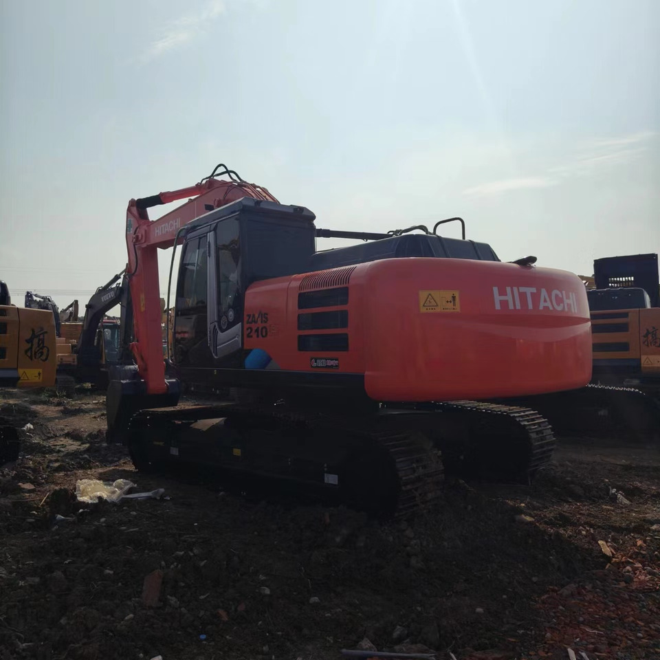 HITACHI ZX210 - Ekskavator me zinxhirë: foto 4 HITACHI ZX210 - Ekskavator me zinxhirë: foto 4
