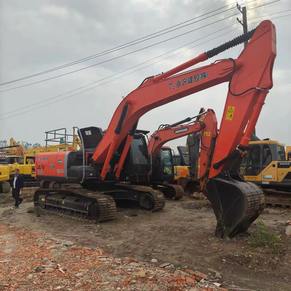 HITACHI ZX240 - Ekskavator me zinxhirë: foto 4 HITACHI ZX240 - Ekskavator me zinxhirë: foto 4