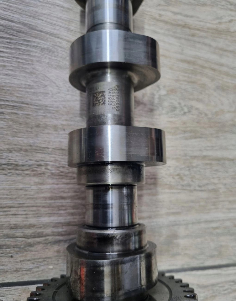 DEUTZ 04901003 04902099 TCD2013L64V - Boshti me gunga: foto 4 DEUTZ 04901003 04902099 TCD2013L64V - Boshti me gunga: foto 4