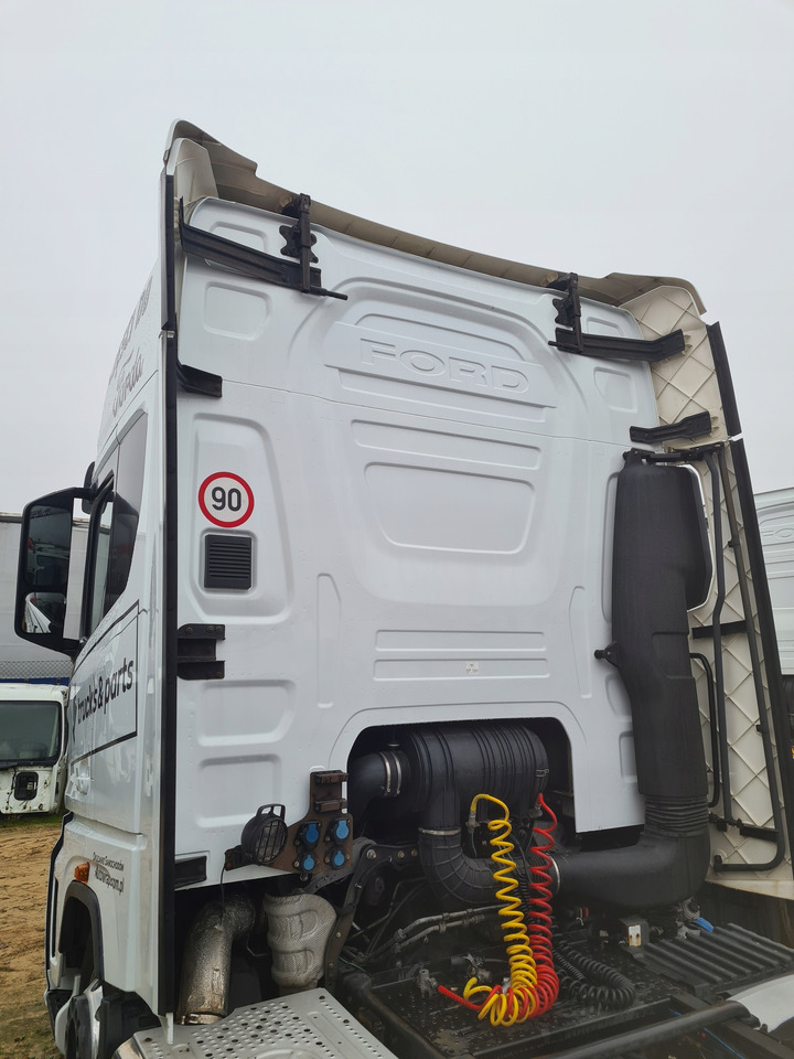 FORD KABINA KOMPLETNA FORD F-MAX 500 TRUCKS - Kabinë për Kamioni: foto 5 FORD KABINA KOMPLETNA FORD F-MAX 500 TRUCKS - Kabinë për Kamioni: foto 5