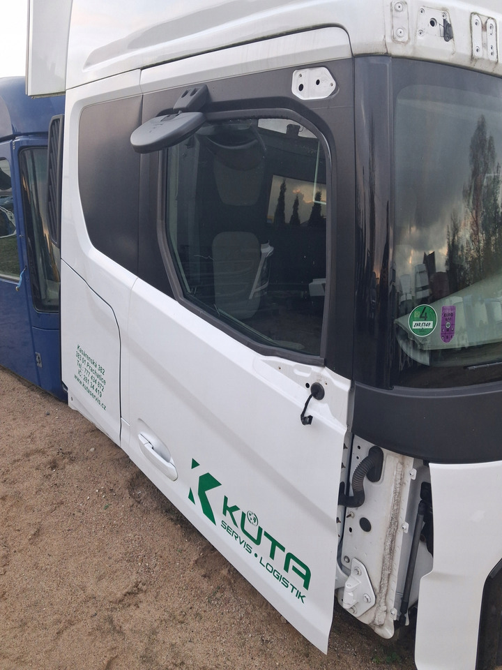 FORD KOMPLETNE PRAWE FORD F-MAX 500 TRUCKS EURO 6 - Derë dhe pjesë këmbimi për Kamioni: foto 2 FORD KOMPLETNE PRAWE FORD F-MAX 500 TRUCKS EURO 6 - Derë dhe pjesë këmbimi për Kamioni: foto 2