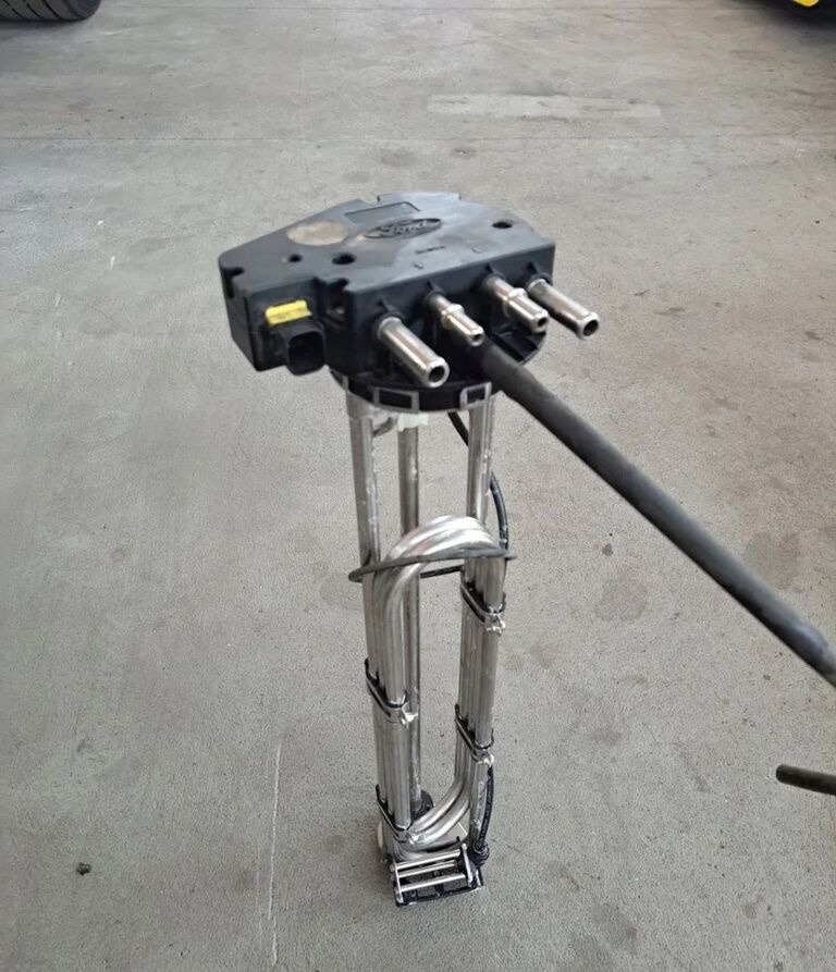 FORD SMOK ADBLUE AD BLUE FORD F-MAX CARGO GC465j241BA 370200 21W23 - Sistemi i shkarkimit për Kamioni: foto 1 FORD SMOK ADBLUE AD BLUE FORD F-MAX CARGO GC465j241BA 370200 21W23 - Sistemi i shkarkimit për Kamioni: foto 1