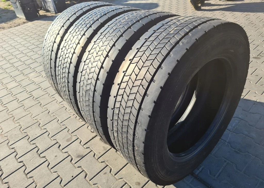 GOODYEAR TYŁ FUELMAX D 295/60 R 22.5 4 szt. stalowe - Goma dhe bandazhe: foto 3 GOODYEAR TYŁ FUELMAX D 295/60 R 22.5 4 szt. stalowe - Goma dhe bandazhe: foto 3