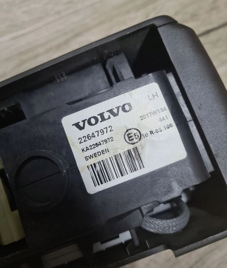 JOYSTICK ZMIANY BIEGÓW GAŁKA LEWAREK VOLVO FH 4 FM 4 FH 16 EURO 6 22647972 Volvo FH 4 FM 4 FH 16 EURO 6 22647972 Volvo VOLVO FH 4 FM 4 FH 16 EURO 6 22647972 - Leva e marsheve për Kamioni: foto 3 JOYSTICK ZMIANY BIEGÓW GAŁKA LEWAREK VOLVO FH 4 FM 4 FH 16 EURO 6 22647972 Volvo FH 4 FM 4 FH 16 EURO 6 22647972 Volvo VOLVO FH 4 FM 4 FH 16 EURO 6 22647972 - Leva e marsheve për Kamioni: foto 3