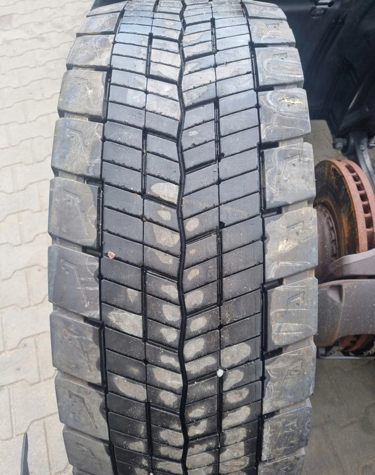 OPONY TYŁ NAPĘDOWE MICHELIN X MULTI ENERGY D2 315/70/22.5 4 szt. - Gomë: foto 2 OPONY TYŁ NAPĘDOWE MICHELIN X MULTI ENERGY D2 315/70/22.5 4 szt. - Gomë: foto 2