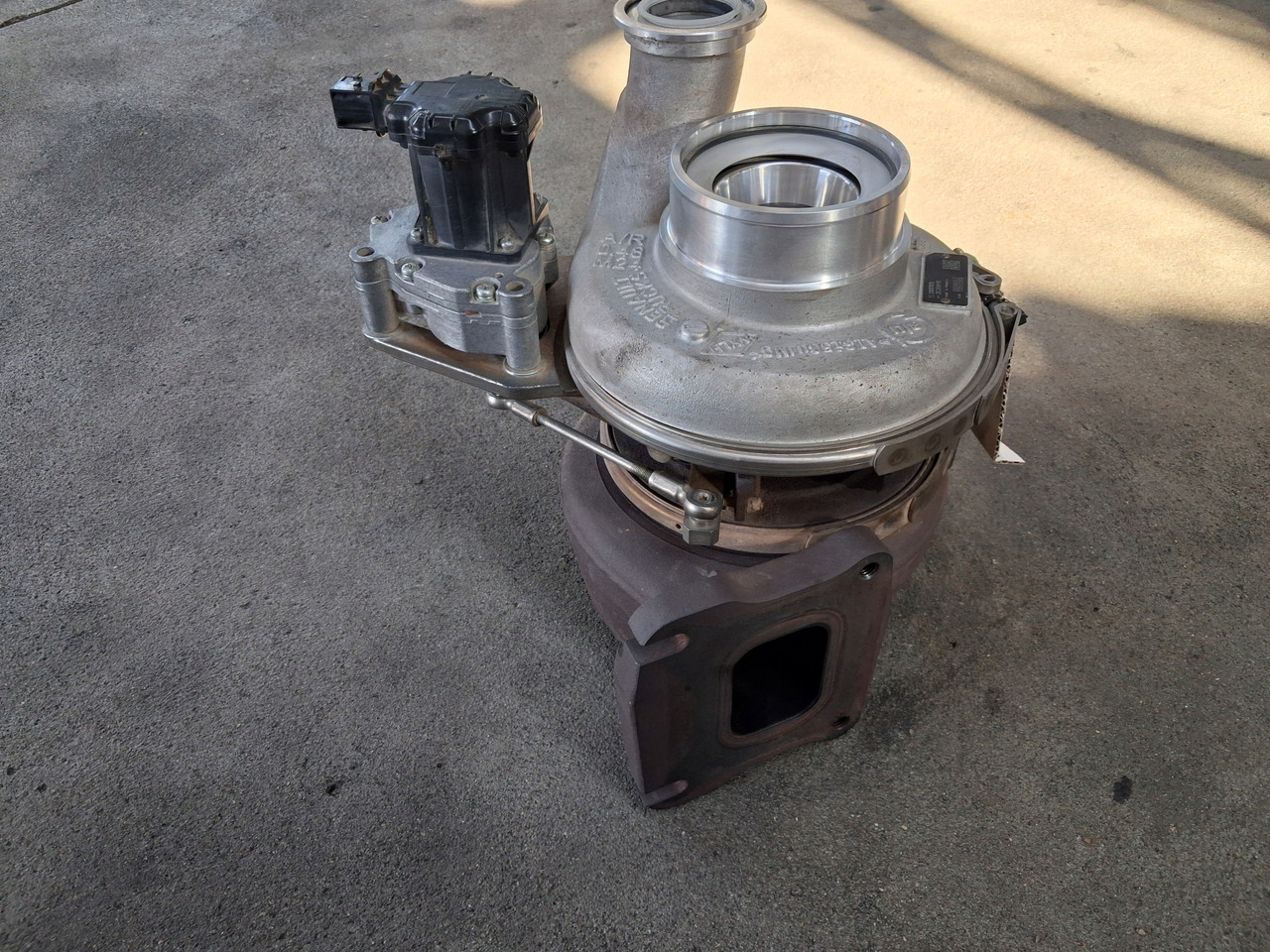 RENAULT 23037072 - Turbo: foto 4 RENAULT 23037072 - Turbo: foto 4