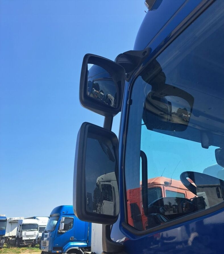 Renault GAMA T K C RANGE - Derë dhe pjesë këmbimi për Kamioni: foto 1 Renault GAMA T K C RANGE - Derë dhe pjesë këmbimi për Kamioni: foto 1